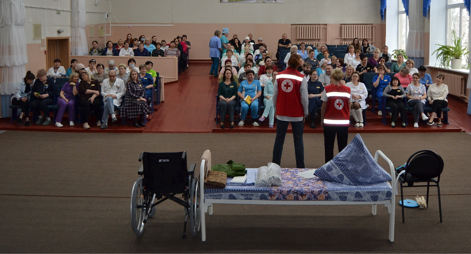 Забота о тех, кто заботится: обучение сотрудников ОГАУСО «Геронтологический центр «Забота»